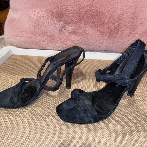 LOUIS VUITTON PARIS BRAIDED LOGO PRINT BLACK HEELS SANDALS - 37.5 (7.5) Vintage - Picture 3 of 9